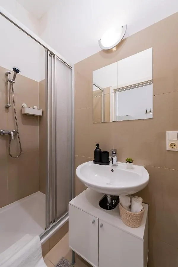 My City Apartment Vienna- One Bedroom 0*, ウィーン オーストリア